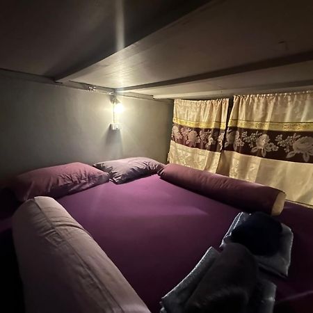 האד רין Haadrin Fellini Hostel & Pizzeria מראה חיצוני תמונה