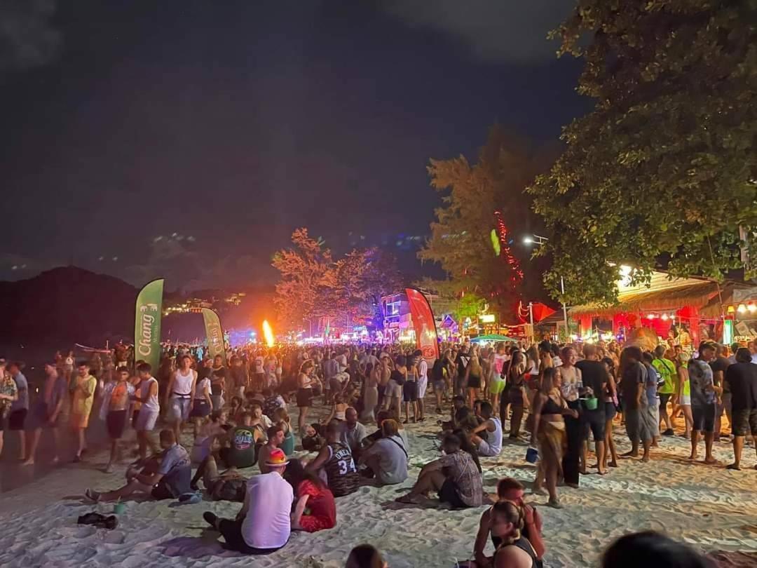 האד רין Haadrin Fellini Hostel & Pizzeria מראה חיצוני תמונה